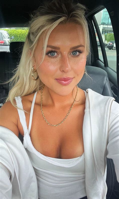 979 Best U Kindconsequence8044 Images On Pholder Cheatingwives Mummytummies And Fit Naked Girls