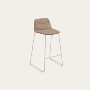 Уличный барный стул Maarten Soft upholstered SLED BASE от Viccarbe ...