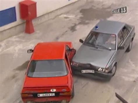 IMCDb org 1986 Ford Escort MkIV in Policías en el corazón de la