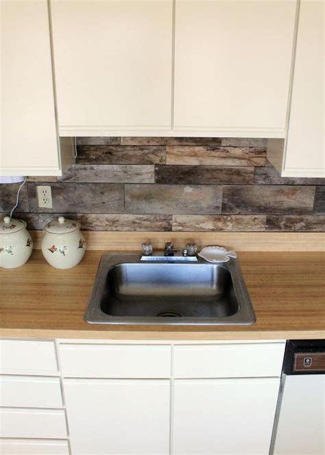 24 Wooden Kitchen Backsplashes For A Wow Effect Digsdigs