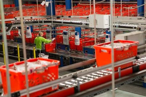 The Ocado Way The British Future Of Grocery E Commerce Is Coming To