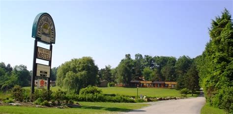 The Lodge At Chalk Hill