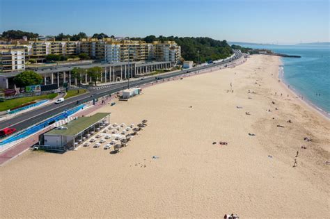 Homem Morre Ap S Se Sentir Mal Na Praia De Santo Amaro De Oeiras