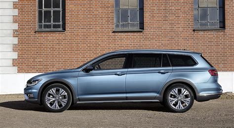 Volkswagen Passat Alltrack Side Car Hd Wallpaper Peakpx