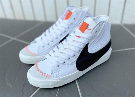 Que Vaut La Nike Blazer Mid 77 Jumbo White Black Gros Swoosh Dd3111