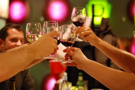 Drinking Bad Wine With Social Grace Wine Etiquette For Dinner Parties