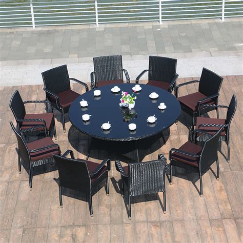 Outdoor Large Round Table – Perfect for Entertaining in Style