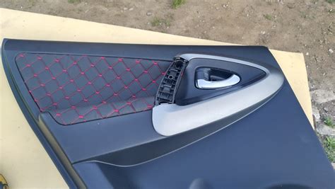 Дверные вставки — Toyota RAV4 (III), 2 л, 2010 года | стайлинг | DRIVE2