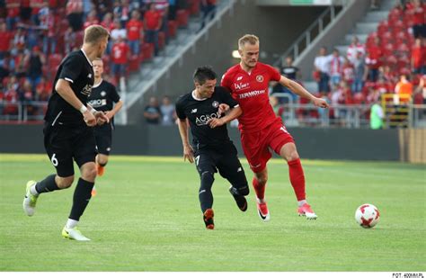 WIDZEWIAK PL Dlaczego Polonia wyszła później na mecz