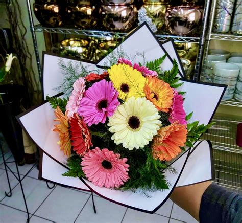 Sku Docena De Gerberas Galer A Floral Quer Taro