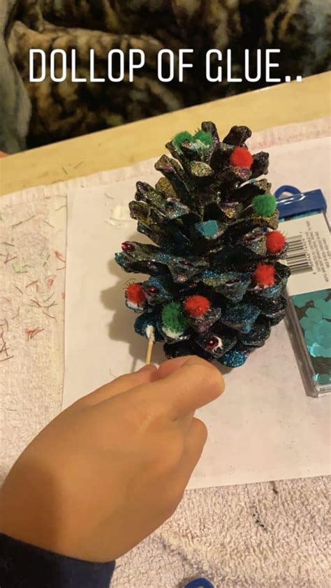 Pine Cone Christmas Trees A Holiday Craft Where Everyone Can Decorate