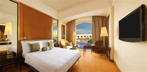 3 Luxury hotels in Gurgaon that are worth every penny - Trip Vena