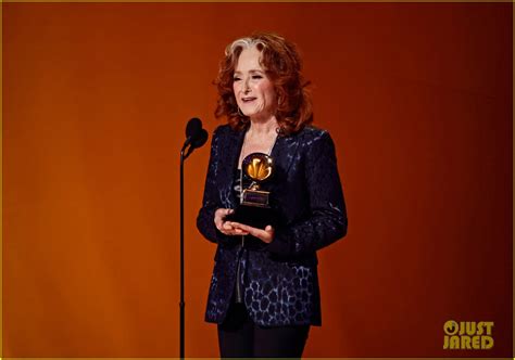 Bonnie Raitt Wins Song of the Year at Grammys 2023!: Photo 4890061 ...