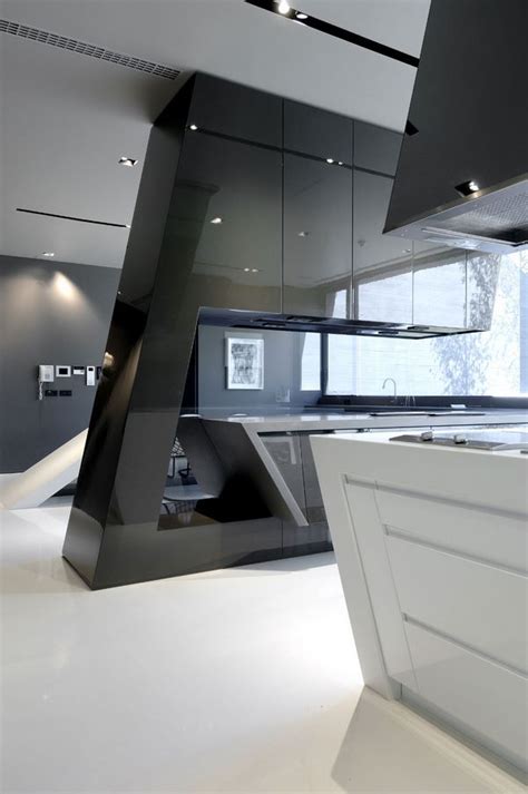 Top high tech kitchen design trends and striking interior designs