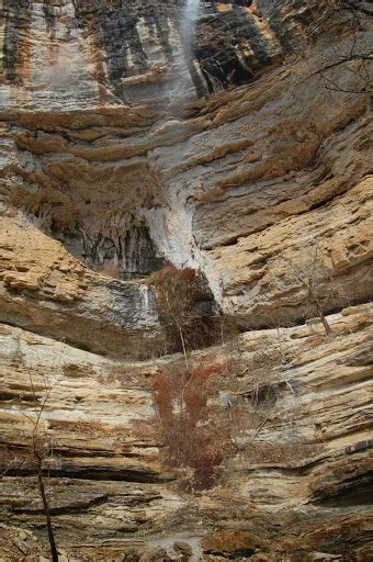 Hemmed-In Hollow Falls, Arkansas | The Waterfall Record