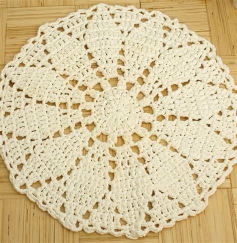 Elegant And Decorative Crochet Work Table Runner And Table Clothes