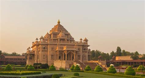 Ministry of tourism unveils ‘Incredible India Content Hub’ launches new ...