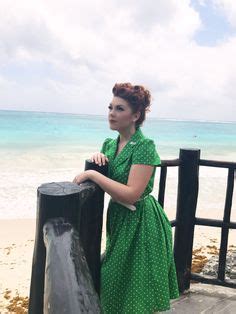 Hot Sexy Laci Fay Bikini Pics