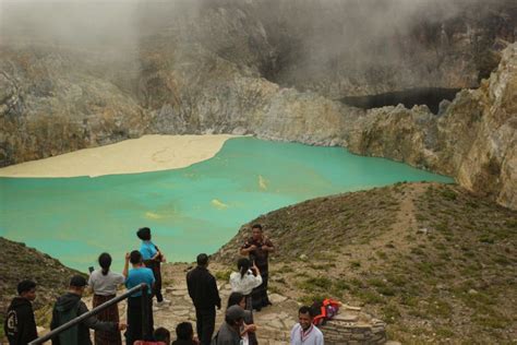 Kepala TN Kelimutu Sebut Pengelolaan Wisata Utamakan Keselamatan