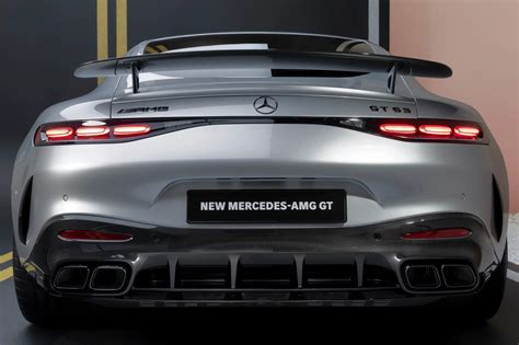 Maior E Dois Lugares Extra Mas Novo Mercedes AMG GT Continua Fiel Ao V8