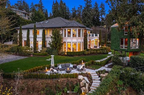 Russell Wilson & Ciara’s Bellevue Mansion - Still on the Market