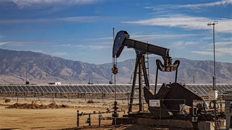 107267217-1688605318553-gettyimages-1379447427-900_08_us_ca_82_572.jpeg ...