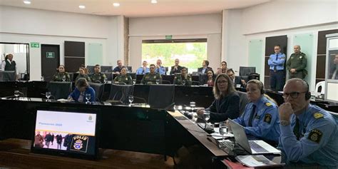 suecia capacita  la policia colombiana  lograr su modernizacion