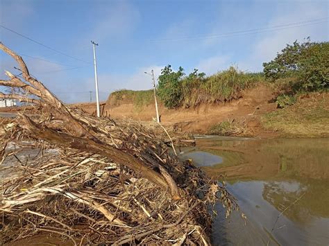 Secretaria De Obras Segue Trabalhando Para Recuperar Cabeceira E O