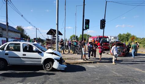 Dos lesionados dejó colisión vehicular en sector Rahue Bajo de Osorno