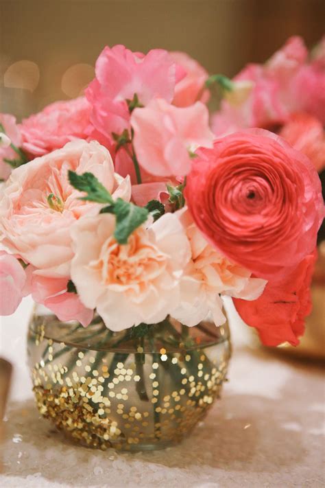 31 Table Centerpieces Ideas For New Years Eve Table Decorating Ideas