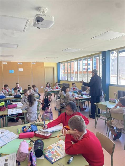 Visita Pastoral Del Arzobispo De Valladolid Al Colegio San Juan De La