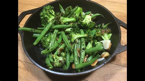 Balsamic Glazed Broccoli And Green Beans Youtube