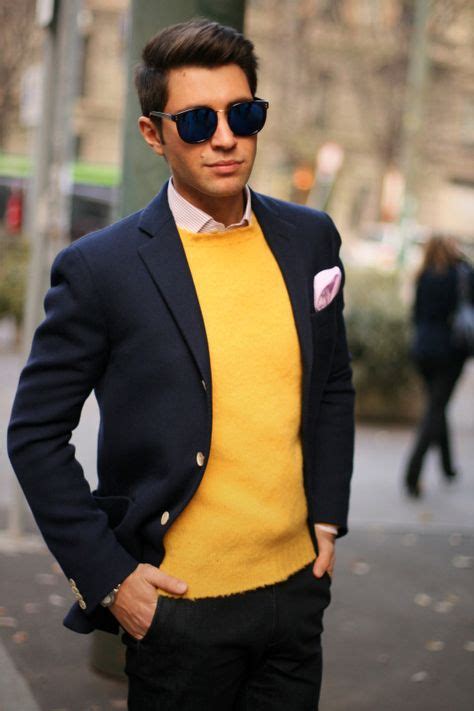 Nice Yellow Sweater With The Blazer Especially The Pocket Square Moda Uomo Uomini Alla Moda