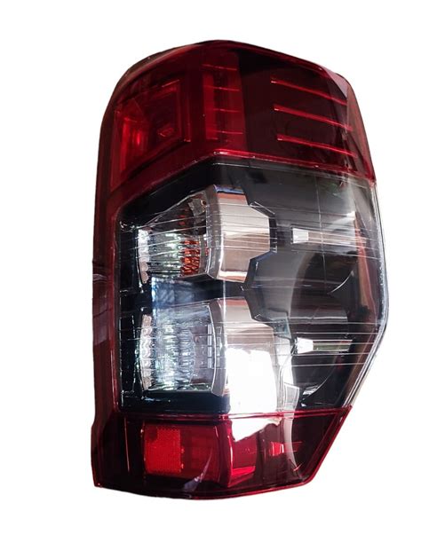 Farol Trasero Derecho Led Mitsubishi L200 Dakar 2019 2024 Bato