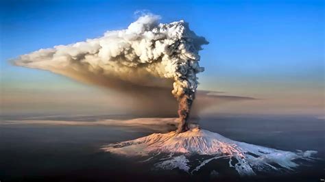 Download Etna Volcano Eruption Italy Wallpaper