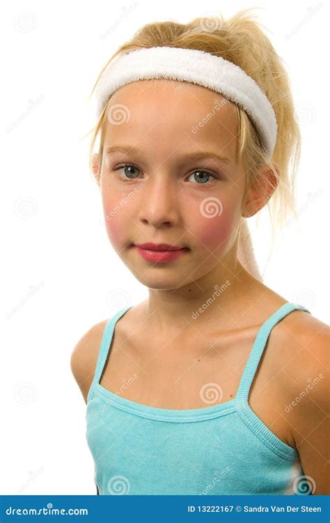 Verticale De Jeune Fille Blonde Image Stock Image Du Sport Enfant