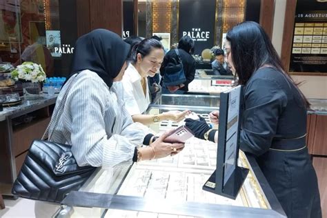 The Palace Jeweler Resmi Buka Gerai Ke 54 Di Bandung Indah Plaza Ayo