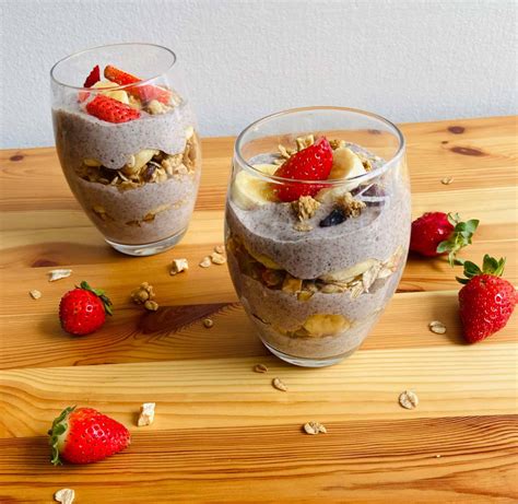 Vegan Parfait Cups Strawberry Banana Chia Seed Parfait Yum Vegan