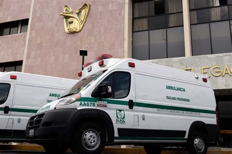 Imss Con Solo Ambulancias Para Atender A Millones De Afiliados