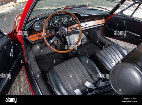 1968 Porsche 911 Interior