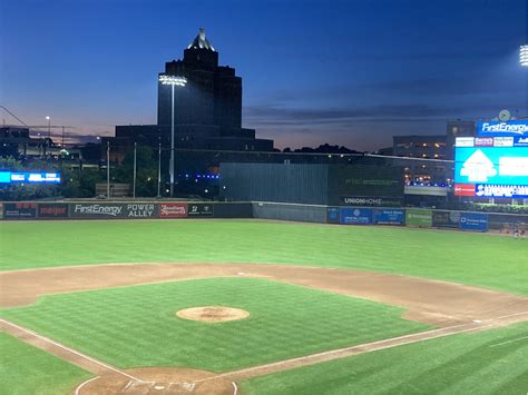 Akron Rubberducks Defeat Harrisburg 3 1 At Canal Park