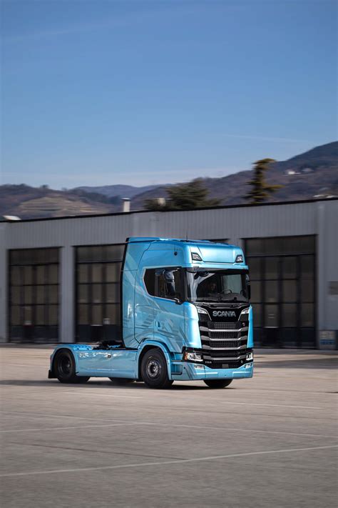 Scania Frost V8 In Edizione Limitata Firmata Svempa Autoveicoli Erzelli