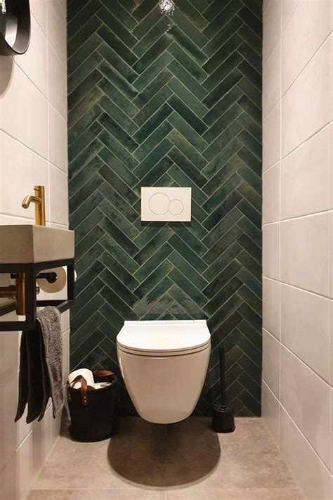 Moderne Toilet Inspiratie Met Prachtige Groene Visgraat Tegels En