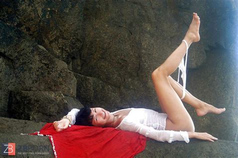 Erotic Naked Dame N Zb Porn