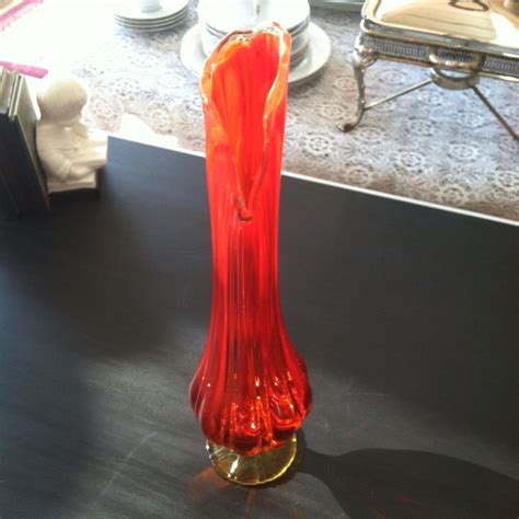 1950s Viking Red Amberina Swung Stretch Vase Vikings Vase Red Vintage Home Decor The