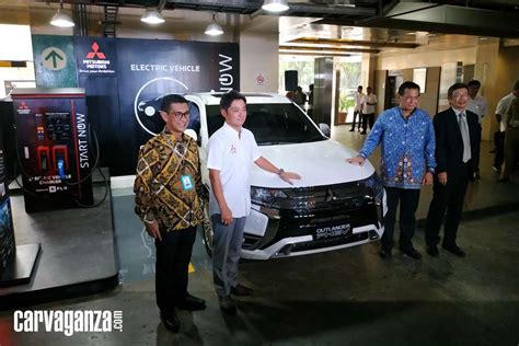 Mitsubishi Sediakan Quick Charging Station Mobil Listrik Di Plaza Senayan