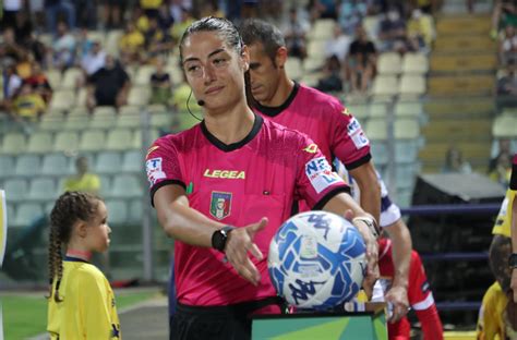 Chi è Maria Sole Ferrieri Caputi prima arbitro donna in Serie A