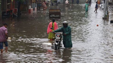 Cyclone Alert Severe Cyclonic Storm Nivar To Cross Tamil Nadu