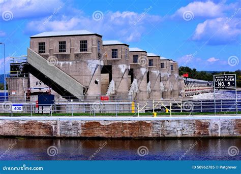 Lock And Dam 5 On The Mississippi River Usa Stock Image Image Of