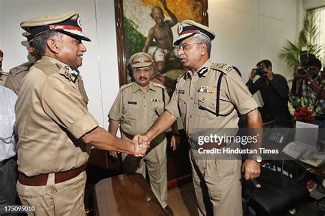 Bhim Sain Bassi Takes Over As Delhi Police Commissioner Photos And